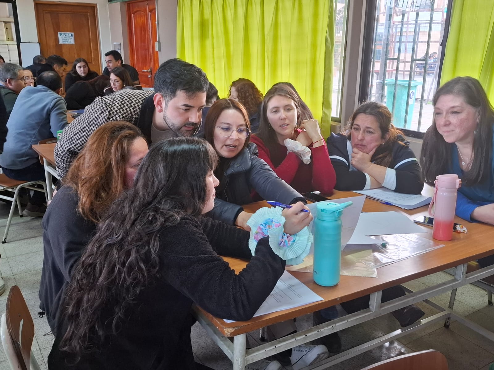 Trabajo colaborativo en establecimiento educacional